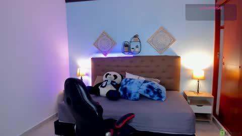 Snapshot of _lilly_miller chatting on 10.02.25 Liily online show from 10.02.25