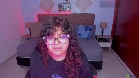 Snapshot of _lilly_miller chatting on 11.09.25 Liily online show from 11.09.25