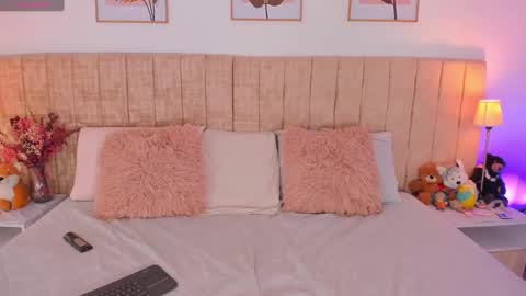 Snapshot of _lissana_scott chatting on 01.03.25 Lissana online show from 01.03.25