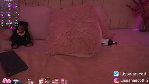 Snapshot of _lissana_scott chatting on 03.09.25 Lissana online show from 03.09.25