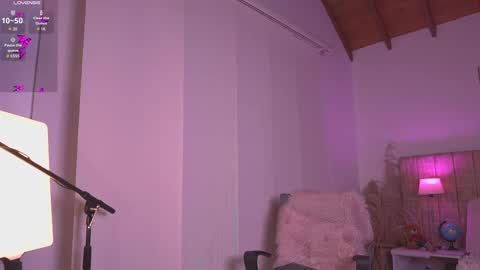 Snapshot of _lissana_scott chatting on 09.19.25 Lissana online show from 09.19.25