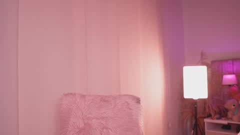 Snapshot of _lissana_scott chatting on 11.27.25 Lissana online show from 11.27.25