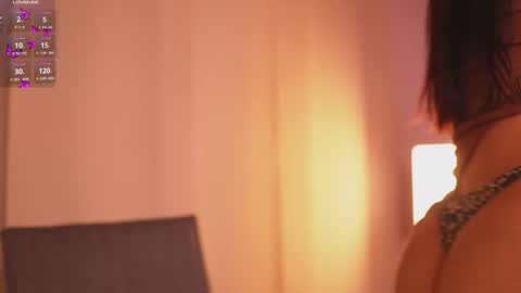 Snapshot of _lissana_scott chatting on 12.15.25 Lissana online show from 12.15.25