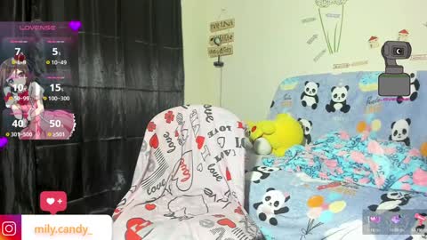 Snapshot of _litle_mily_ chatting on 02.05.25 Mily online show from 02.05.25