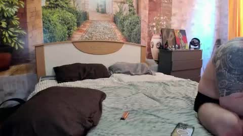 Snapshot of _litteangie_ chatting on 02.14.26 _litteangie_ online show from 02.14.26