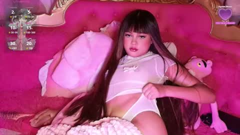 Snapshot of _little_glrl_ chatting on 09.23.25 _little_glrl_ online show from 09.23.25