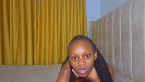 Snapshot of _littlevenus chatting on 10.26.25 Littlevenus online show from 10.26.25