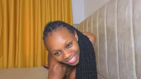 Snapshot of _littlevenus chatting on 11.07.25 Littlevenus online show from 11.07.25