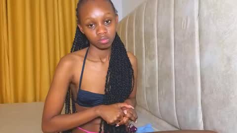 Snapshot of _littlevenus chatting on 11.09.25 Littlevenus online show from 11.09.25