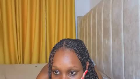 Snapshot of _littlevenus chatting on 11.25.25 Littlevenus online show from 11.25.25