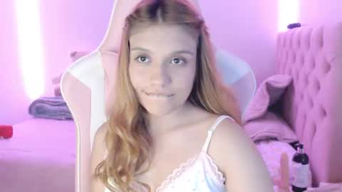 Sofia 3 online show from 06.18.26