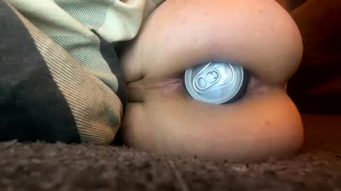 Snapshot of _love_pussy chatting on 12.29.24 Love huge buttplug up my ass online show from 12.29.24