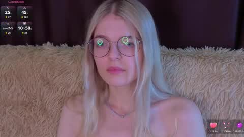 Monica online show from 11.12.25