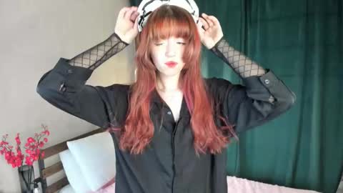 Snapshot of _lucystars chatting on 10.22.25 _lucystars online show from 10.22.25