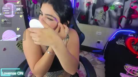 Snapshot of _luna_torres chatting on 06.18.26 luna torres online show from 06.18.26