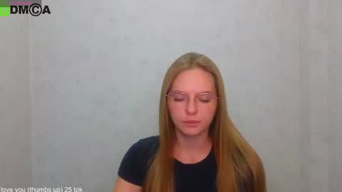 Welcome guys  Pleasure to see you all here  My name is Lysafeta and MichaelaTip menu is active Private is open  online show from 08.04.26