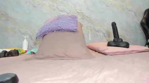 Snapshot of _maddy_miller chatting on 01.21.25 Maddy online show from 01.21.25