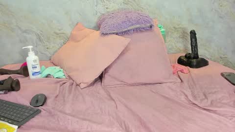 Snapshot of _maddy_miller chatting on 01.22.25 Maddy online show from 01.22.25