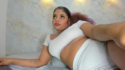 Snapshot of _maddy_miller chatting on 02.07.25 Maddy online show from 02.07.25