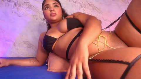 Snapshot of _maddy_miller chatting on 11.01.25 Maddy online show from 11.01.25