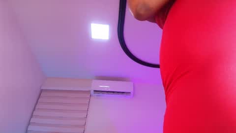 Snapshot of _maddy_miller chatting on 11.24.25 Maddy online show from 11.24.25