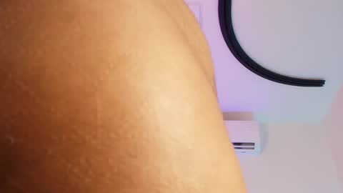 Snapshot of _maddy_miller chatting on 11.26.25 Maddy online show from 11.26.25