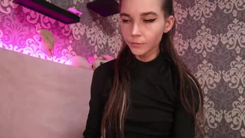 Snapshot of _made_in_hell_ chatting on 04.12.26 Stream at am in MoscowI am waiting for you very much3 online show from 04.12.26