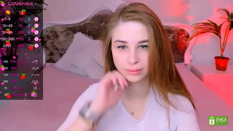 Snapshot of _mari_clark chatting on 03.01.25 Eva online show from 03.01.25