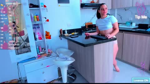 Snapshot of _maria_angel_ chatting on 09.22.25 Maria Angel online show from 09.22.25