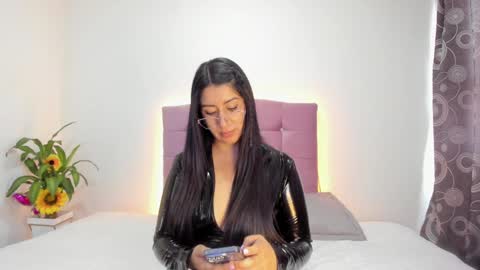 Snapshot of _marie__ chatting on 12.20.24 Maria paula online show from 12.20.24