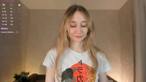 Snapshot of _marvelous_time_ chatting on 11.12.25 Gwen online show from 11.12.25