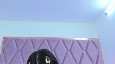 Nahayo  online show from 10.11.25