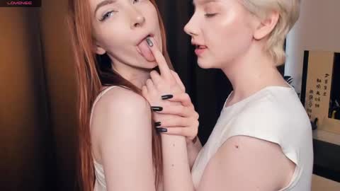Elva and Kate  online show from 04.26.26