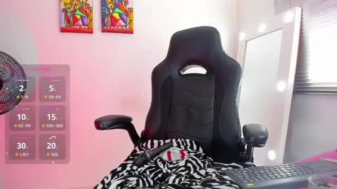 Juli online show from 12.18.24