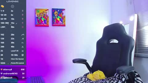 Juli online show from 01.28.25