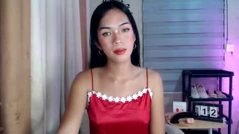 Melly online show from 04.12.26