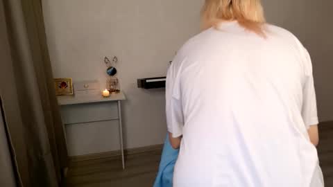 _meow_neko_ online show from 11.16.25