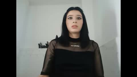 Snapshot of _mia_foster1 chatting on 02.02.25 Mia-foster online show from 02.02.25