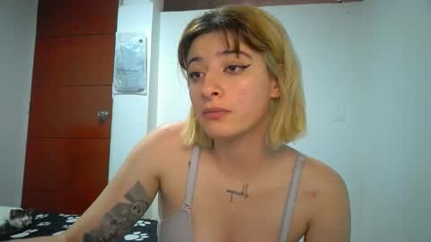 Mia-foster online show from 05.01.26