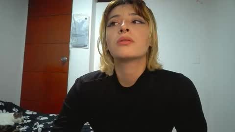 Mia-foster online show from 05.04.26