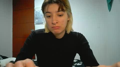 Mia-foster online show from 05.05.26