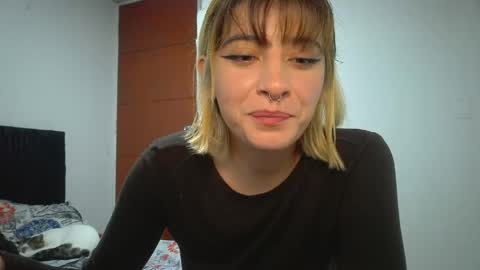 Mia-foster online show from 05.11.26