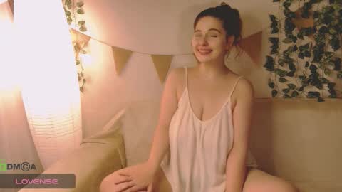 Mia online show from 10.27.25