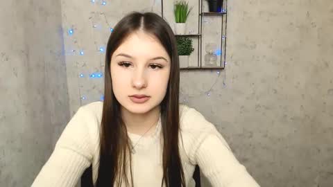 Snapshot of _miaangel_ chatting on 03.11.25 Mia online show from 03.11.25