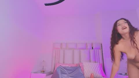 Mia  online show from 03.02.26