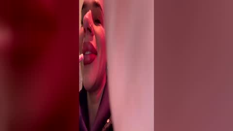AstrideVonTeese online show from 06.13.26