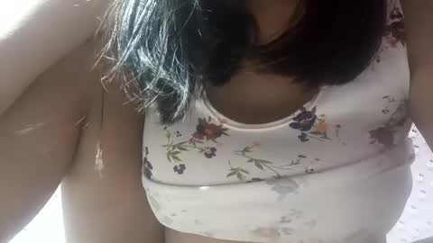 _milkytitsmomxx_ online show from 12.20.24