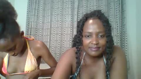 Snapshot of _mireh chatting on 02.13.25 mireh online show from 02.13.25