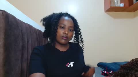 Snapshot of _mireh chatting on 10.08.25 mireh online show from 10.08.25