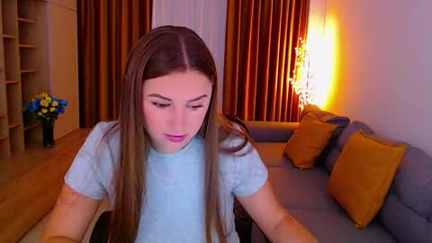 Mia online show from 09.17.25